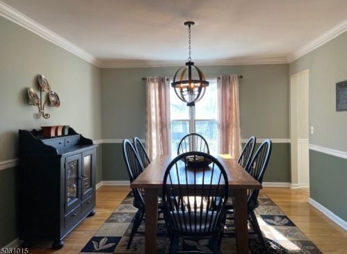 32 Haver Farm Rd, Clinton NJ 08809-2602 exterior