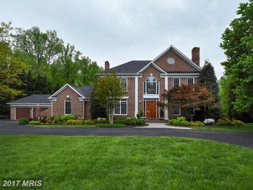 10220 Democracy Blvd, Rockville MD  20854-4438 exterior