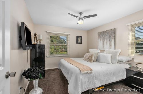 1746 Weymouth Dr, Grand Rapids MI 49508-3764 exterior