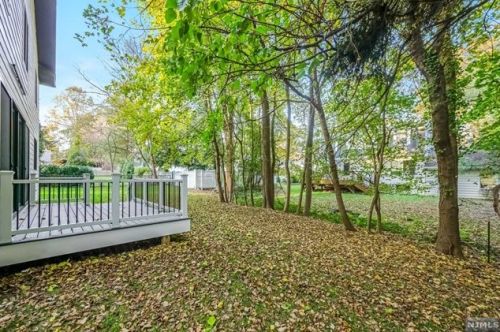 22 Lois Ave, Demarest NJ  07627-2220 exterior