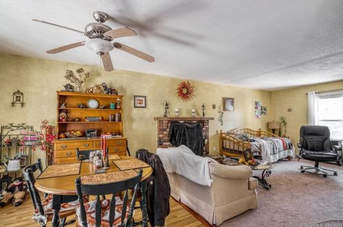 135 Brg St, Deep River CT 06417-1754 exterior