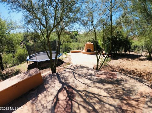 3860 Camino Blanco, Tucson AZ  85718-7238 exterior