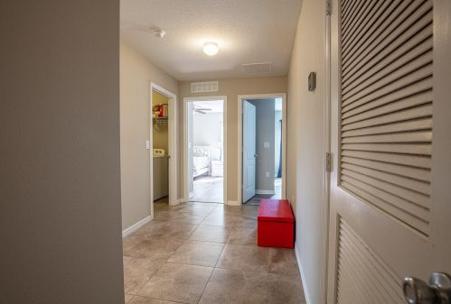 5690 Pine Trail Cir, Fort Pierce FL exterior