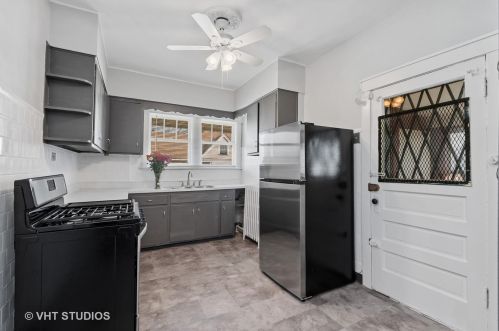 11019 Homewood Ave, Chicago IL 60643-3439 exterior