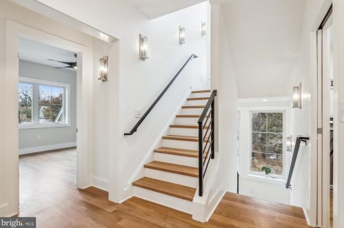 106 Geneva Ave, Silver Spring MD  20910-5105 exterior