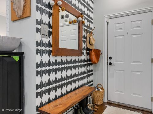 3925 Ashland Ave, Chicago IL  60613-2507 exterior