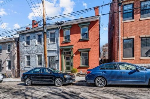 241 38 St, Pittsburgh PA 15201-1807 exterior