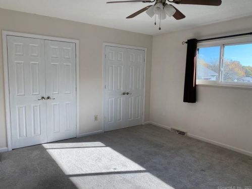 259 Shagbark Dr, Derby CT 06418-2635 exterior