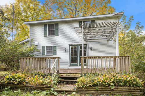 3280 D Ave, Kalamazoo MI  49009-5602 exterior