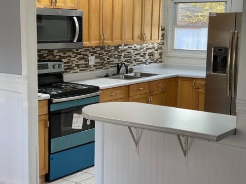 2617 Cimarron Dr, Kalamazoo, MI 49004-1031