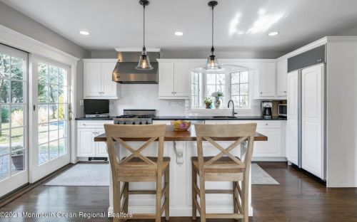 21 Tyson Dr, Red Bank, NJ 07704