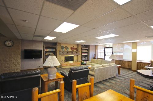 6153 Pinehurst Dr, Chandler AZ 85249-4038 exterior