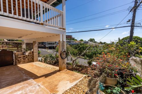 1952 Bertram St, Honolulu HI 96816-2006 exterior