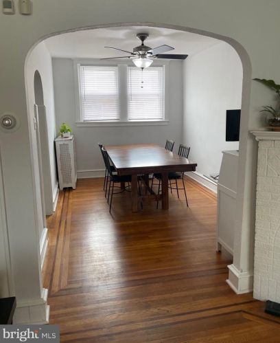 6131 Erdrick St, Philadelphia PA 19135-3516 exterior