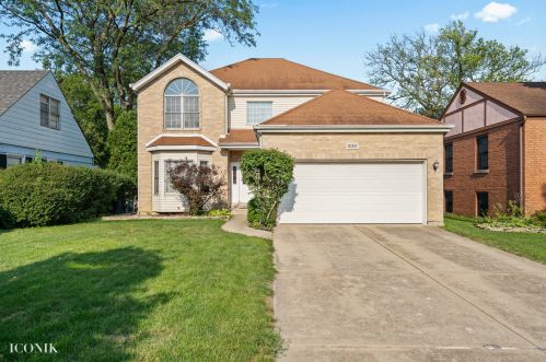 329 Oaklawn Ave, Elmhurst, IL 60126-2117