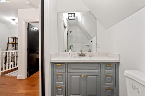 762 Arlington Ave, Berkeley CA 94707-1131 exterior