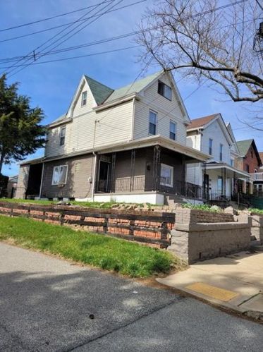 7317 Denniston Ave, Pittsburgh, PA 15218-2526