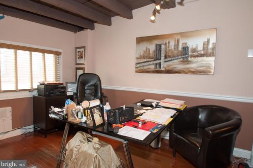 1302 Alder St, Philadelphia PA 19148-4908 exterior