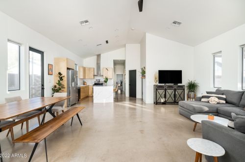 2505 14th St, Phoenix AZ 85006-1120 exterior