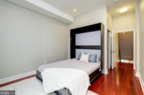 412 M St, Washington DC 20002-3421 exterior