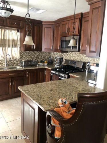 3648 Liberty Ave, Tucson, AZ 85713-6018