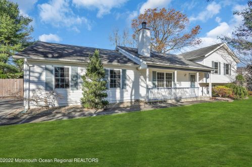 984 Woodlane Rd, Jackson Twp NJ 08527-1556 exterior