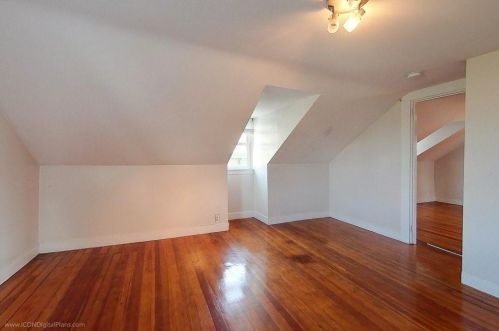 15 Dean Ave, Middletown RI 02840-3406 exterior