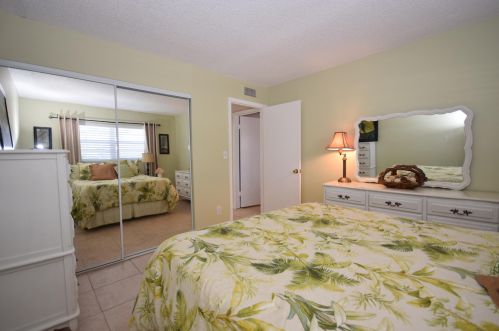 340 19th St, Boca Raton FL  33432-1528 exterior