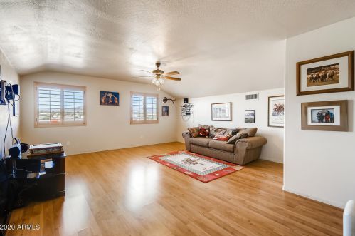 34022 13 Pl, Phoenix AZ 85020-5408 exterior