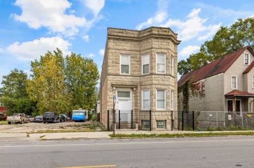 6941 Racine Ave, Chicago, IL 60636-3526