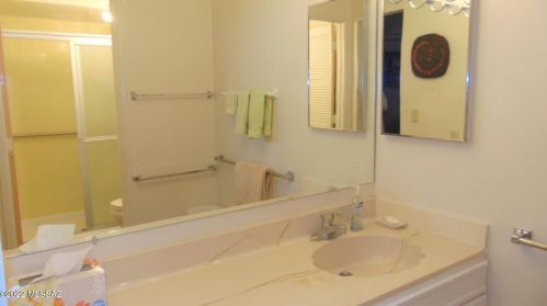 1218 Abrego Dr, Green Valley AZ 85614-3641 exterior