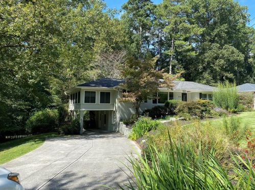 1414 Amanda Cir, Atlanta GA  30329-3318 exterior