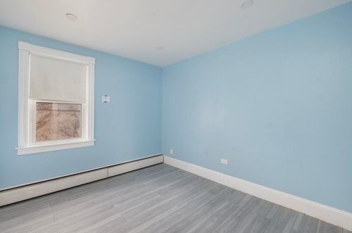 22 Oakland Ave, Providence RI  02919-4307 exterior