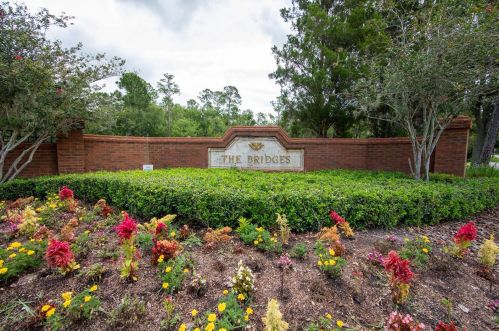 10006 Bridgeton Dr, Tampa FL  33626-1840 exterior