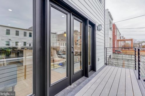 1624 D St, Washington DC  20003-2440 exterior