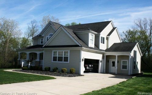 174 Evaline Dr, Troy MI  48085-5506 exterior