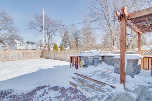 5446 Stack Dr, Milwaukee WI 53219-3137 exterior