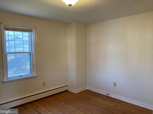 33 9th St, Pottstown PA 19464-5240 exterior