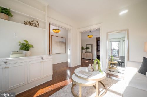 1302 Massachusetts Ave, Washington DC 20019-2941 exterior