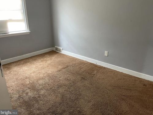 1125 Knorr St, Philadelphia PA 19111-4905 exterior