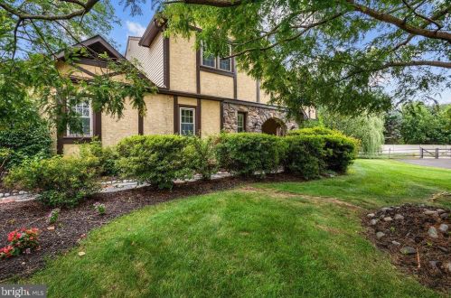 2156 Chapman Cir, Jamison, PA 18929-1542