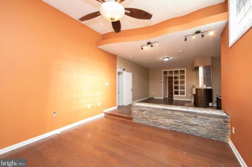 6829 Waldorf Ave, Camden NJ 08110-6109 exterior