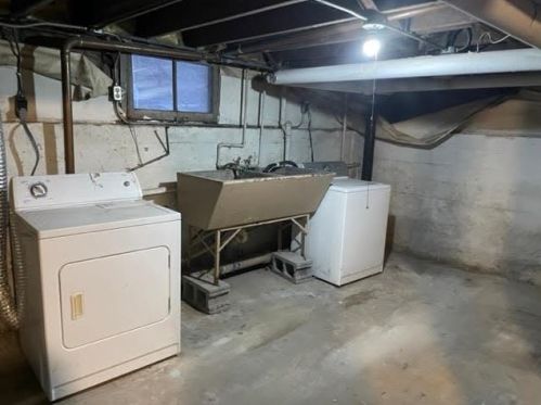 1435 Rutledge St, Madison WI 53703-3834 exterior