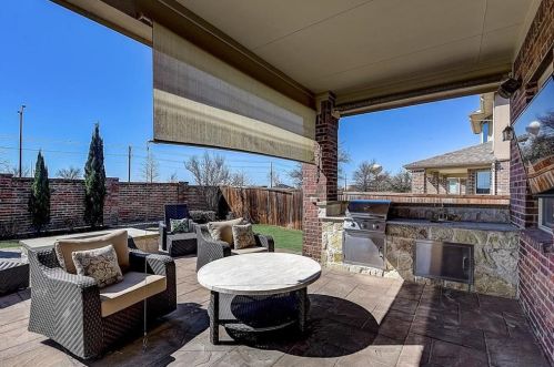 1217 Roma Dr, Frisco TX 75034-0904 exterior