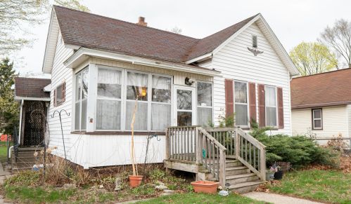 2154 Harding Ave, Meskegon, MI 49441-1410