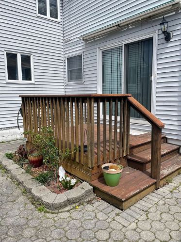 32 Albermarle Ave, Babylon NY 11704-8002 exterior