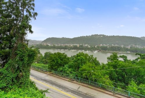 6634 Butler St, Pittsburgh PA  15206-1018 exterior