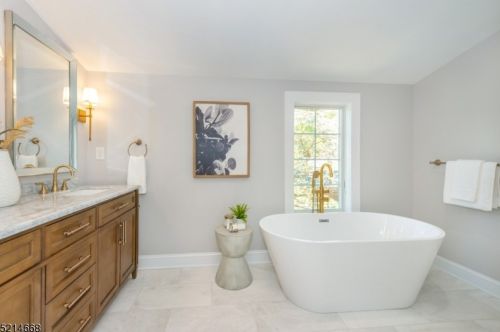 18 Kensington Ter, Maplewood NJ  07040-1323 exterior