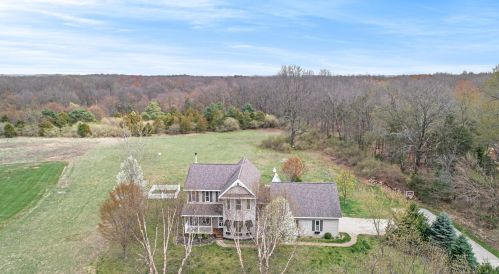 1758 Starr View Ln, Middlevle MI 49333-8061 exterior