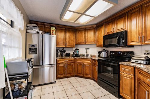 3804 Crawford St, Tampa FL 33614-3965 exterior